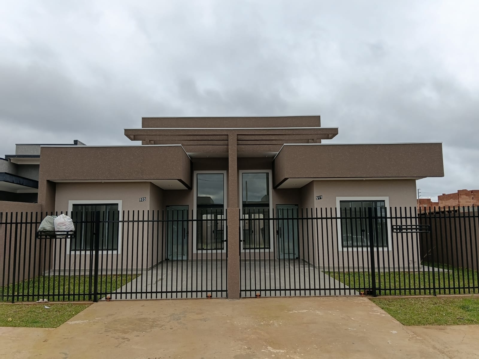 Fachada de casas geminadas